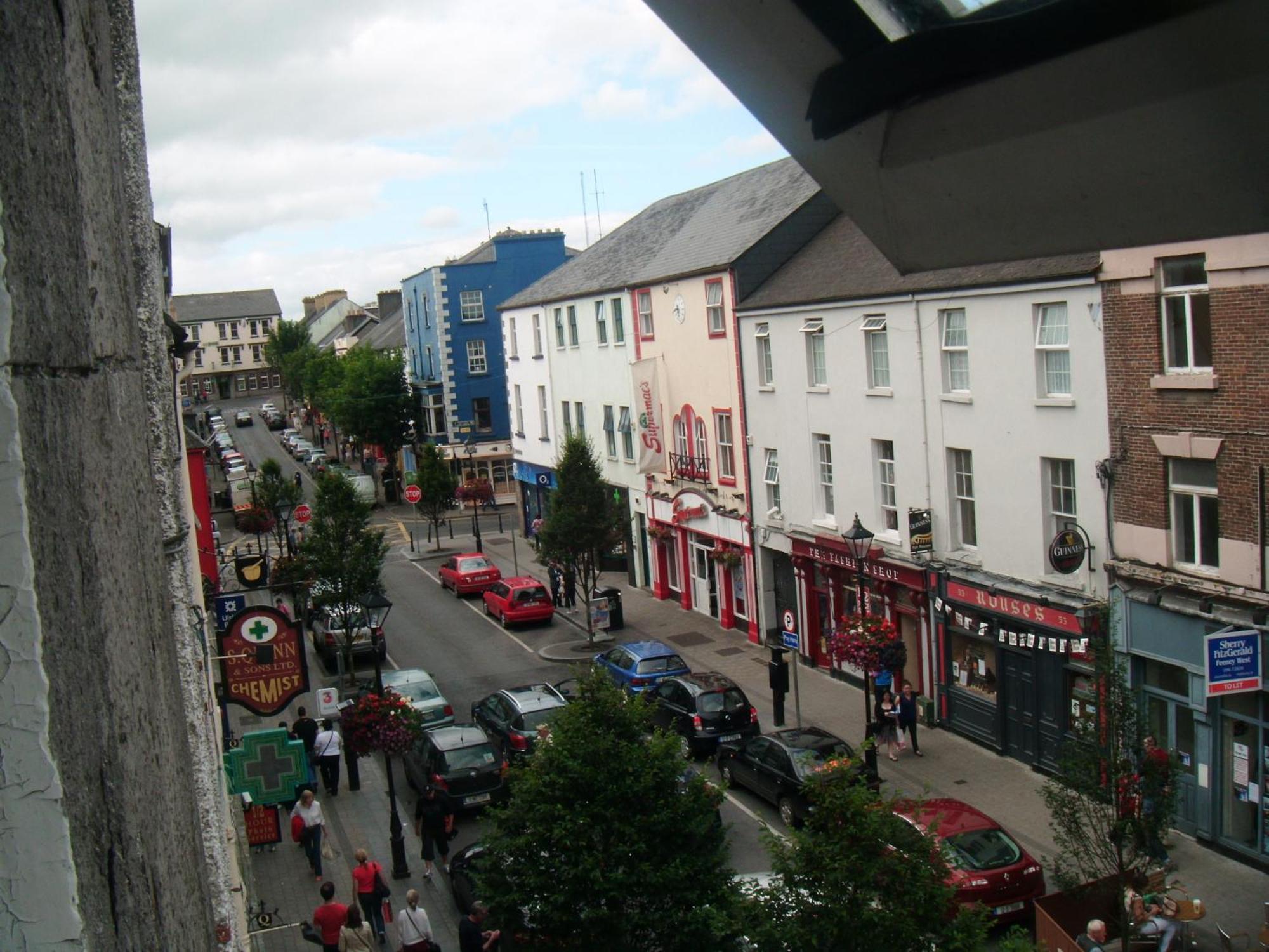 Hallahan'S Ballina  Esterno foto